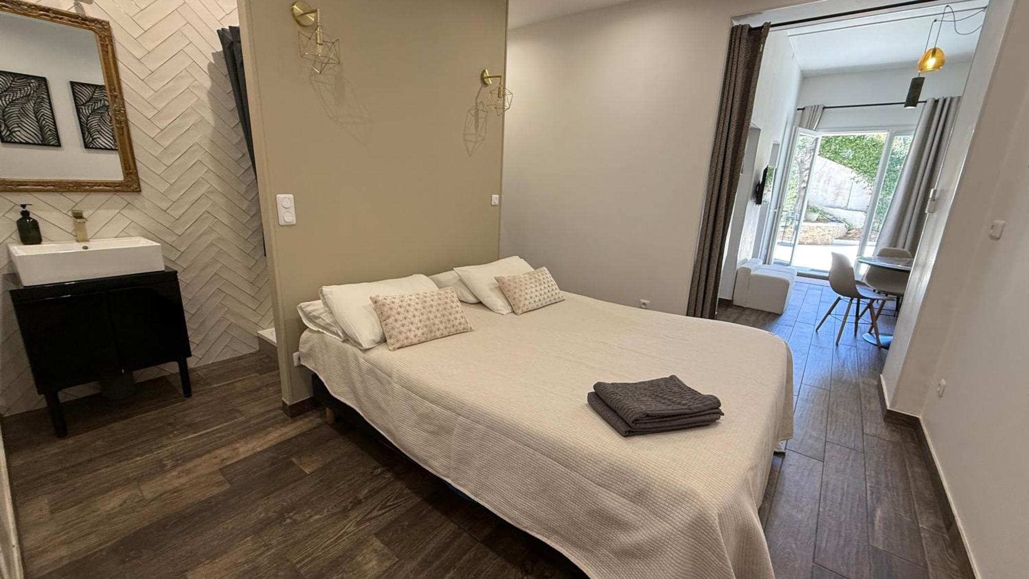 A Casa Corbaia Appartement 40 M2, Jardin Prive, Parking, Proche Centre Ville Et Mer Apartment 40 M2, Private Garden Parking Near Town Center And Sea Port And Airport Bastia  Ngoại thất bức ảnh